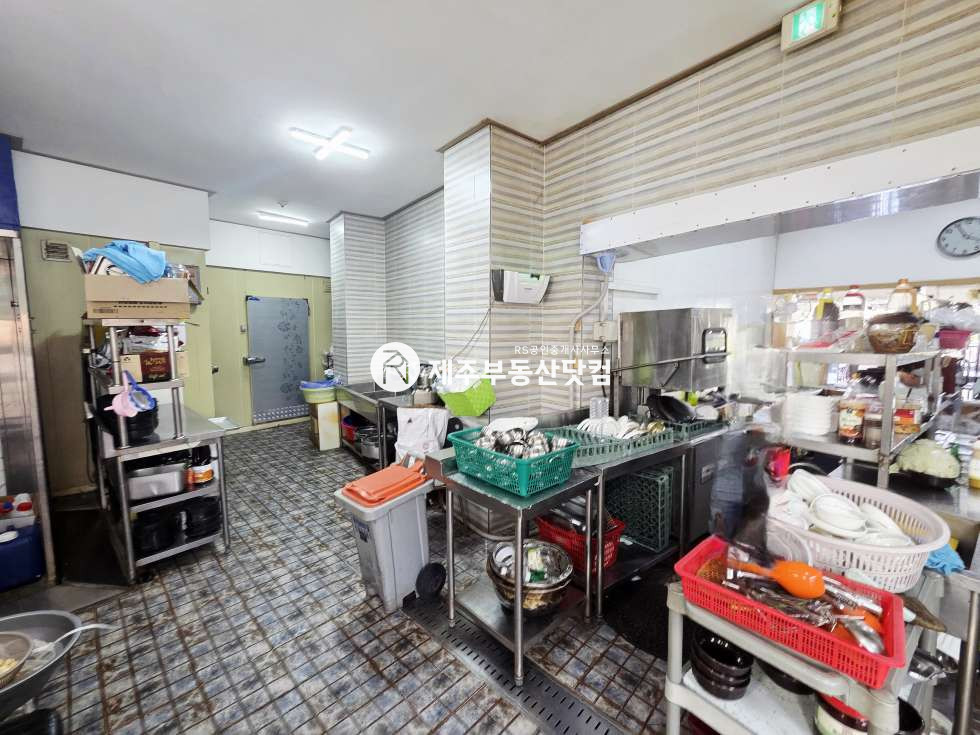 제주 제주시 도두일동 [도두일동] 도두마을 도로변/식당/넓은평수/시설완비/모든식당업가능 연세 매물번호 13608 사진 7