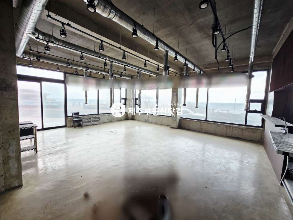 제주 제주시 구좌읍 평대리 [구좌읍/평대리] 해맞이해안로 해안도로 /오션뷰/1층상가/무권리 연세 매물번호 12697 사진 3