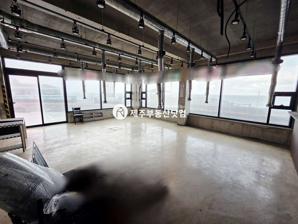 제주 제주시 구좌읍 평대리 [구좌읍/평대리] 해맞이해안로 해안도로 /오션뷰/1층상가/무권리 연세 매물번호 12697 사진 5