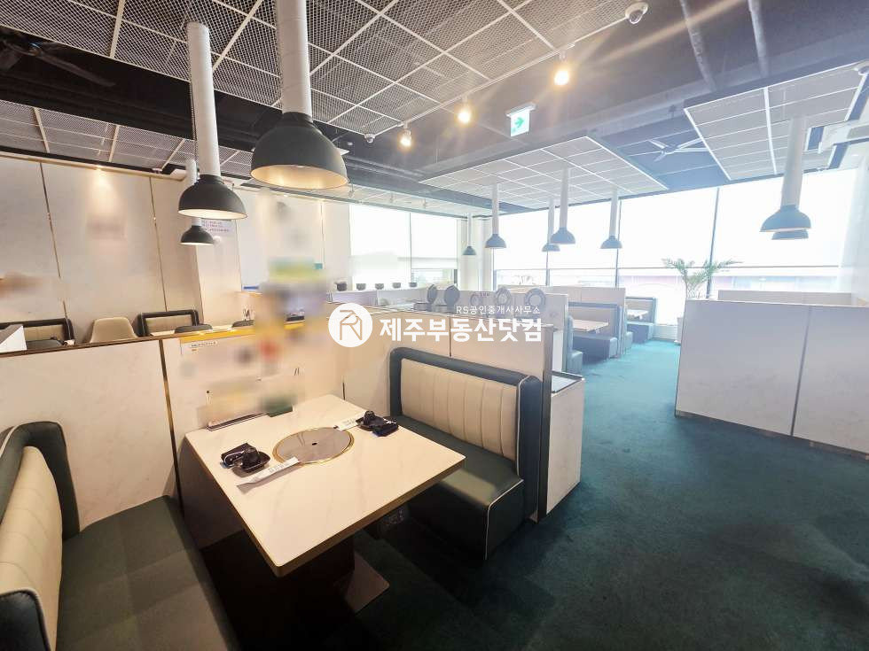 제주 제주시 연동 [연동/누워마루거리내] 누웨마루 메인위치/넓은평수식당/집기시설완비 월세 매물번호 13497 사진 2