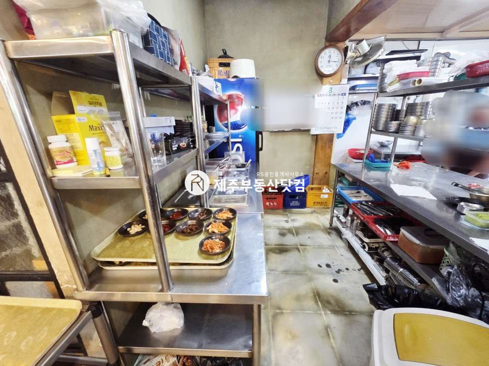 제주 제주시 노형동 [노형동] 노형성당 대로변/단독1층/주차좋음/고기집상가 연세 매물번호 13105 사진 4