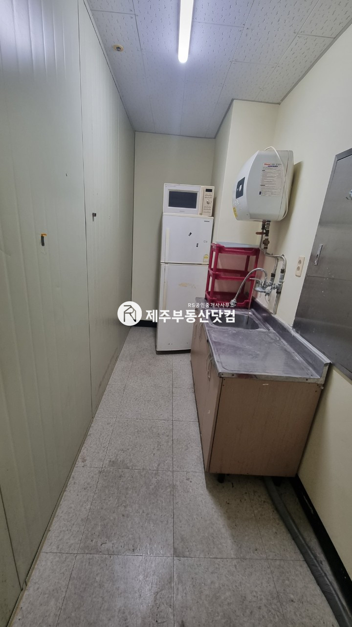 제주 제주시 연동 연동/ 문화칼라 사거리인근/ 도로변 3층/ 상가임대/ 엘베(0) 연세 매물번호 10455 사진 3