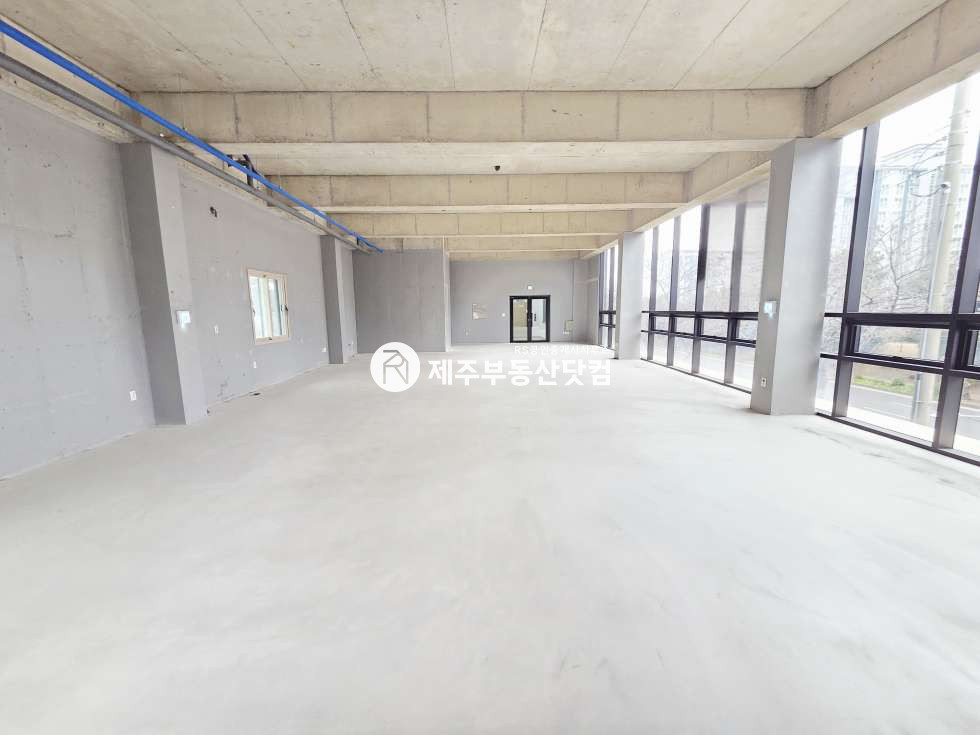 제주 제주시 화북일동 [삼화지구] 우편집중국 대로변/2층/엘베0/넓은평수/무권리 연세 매물번호 13445 사진 1