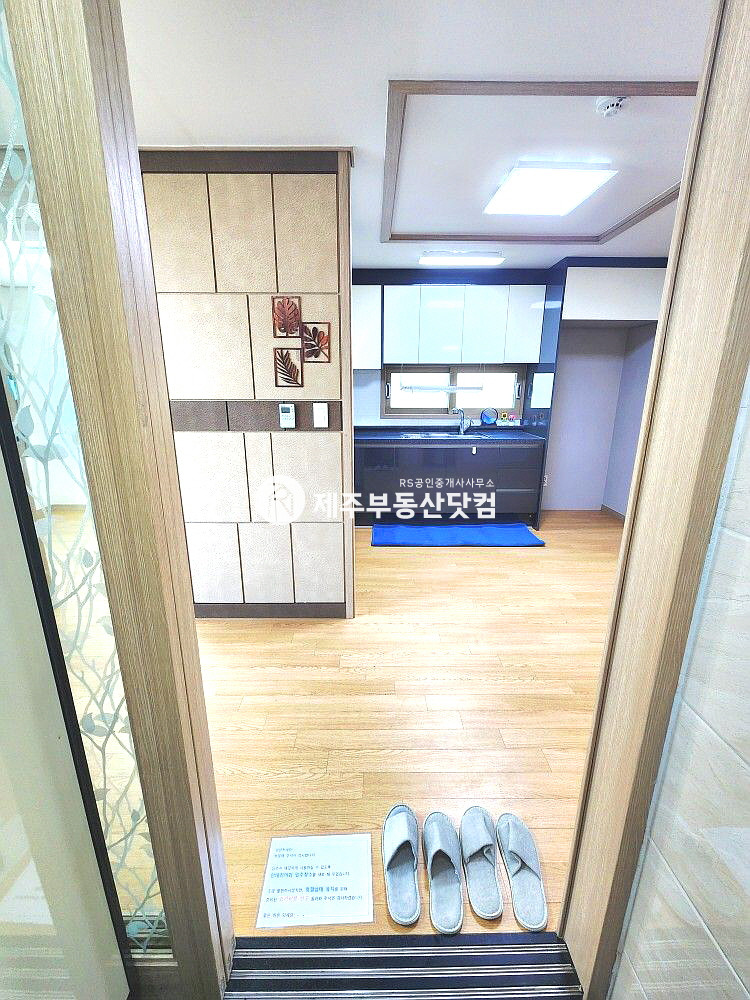 제주 제주시 삼도일동 532-10 [삼도일동] 서사라사거리 부근 #준신축 #방3화2 #매매 매매 매물번호 13564 사진 8