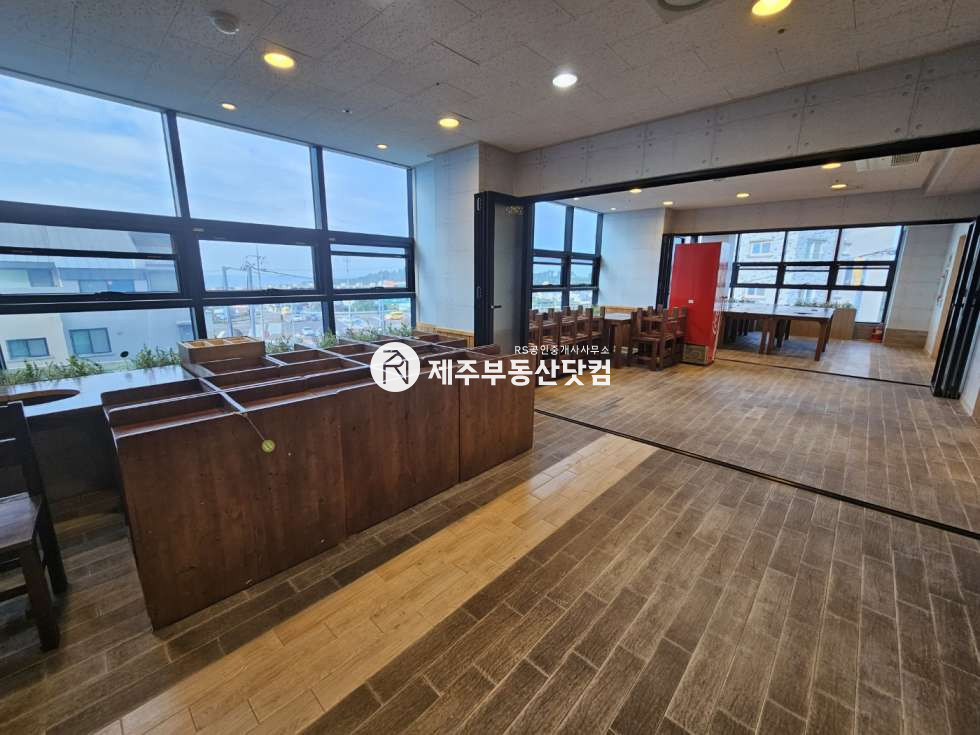 제주 제주시 애월읍 애월읍/애조로/상귀교차로 /1층 넓은평수 엘베0 /식당가능/무권리 연세 매물번호 11874 사진 7