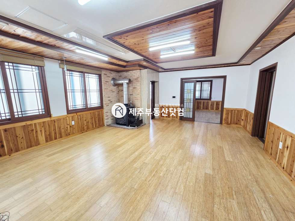 제주 제주시 일도이동 367-7 [일도이동] 일도이동/인제사거리인근/넓은평수/방4개/욕실2/년세 연세 매물번호 13338 사진 2