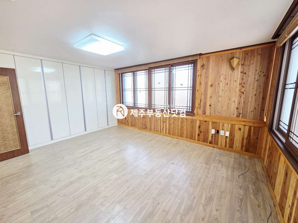 제주 제주시 일도이동 367-7 [일도이동] 일도이동/인제사거리인근/넓은평수/방4개/욕실2/년세 연세 매물번호 13338 사진 4