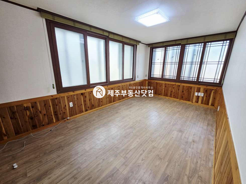 제주 제주시 일도이동 367-7 [일도이동] 일도이동/인제사거리인근/넓은평수/방4개/욕실2/년세 연세 매물번호 13338 사진 5