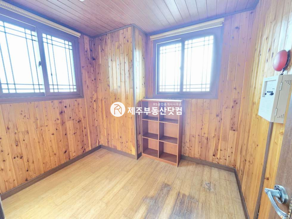 제주 제주시 일도이동 367-7 [일도이동] 일도이동/인제사거리인근/넓은평수/방4개/욕실2/년세 연세 매물번호 13338 사진 9