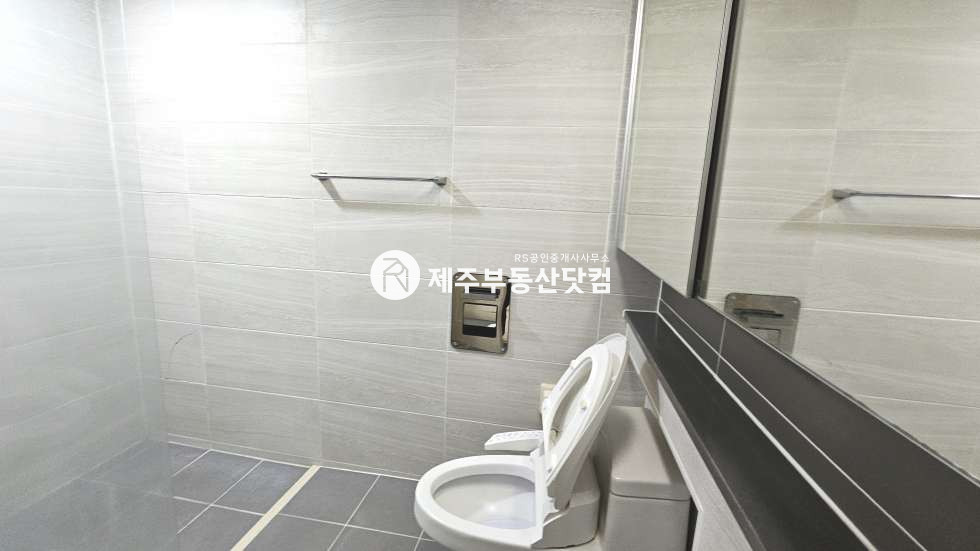 제주 제주시 연동 273-43 [연동] 리슈빌DS #급매 #풀옵션 #원룸아파트 #로얄층 매매 매물번호 13486 사진 8