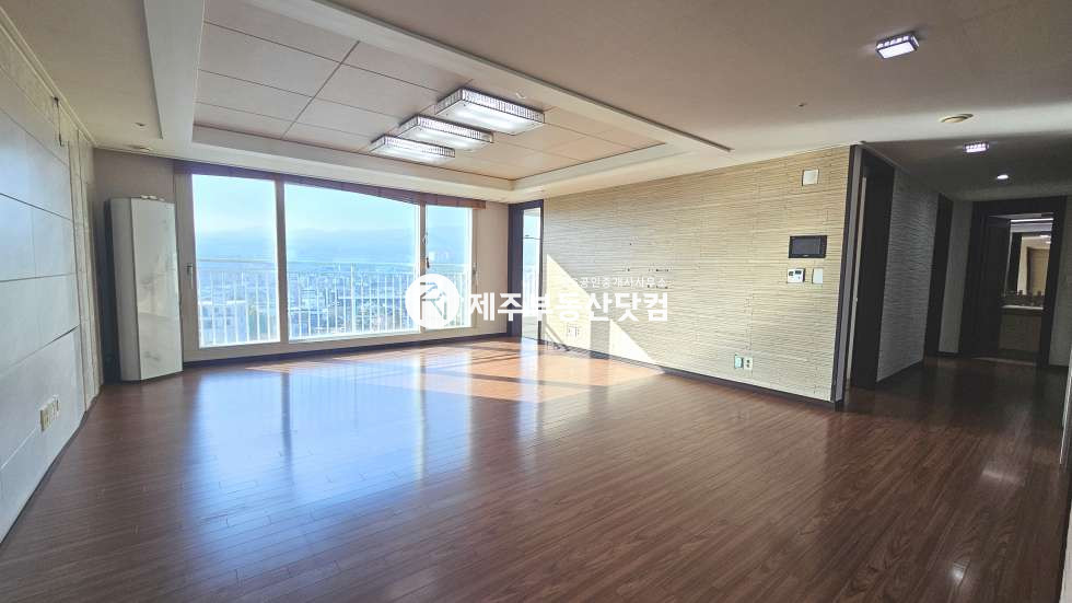 제주 제주시 이도이동 1956 109동 [이도이동] 이도한일베라체아파트 #급매 #로얄동/로얄층 #한라산 뻥뷰 #방4화2 매매 매물번호 13449 사진 1