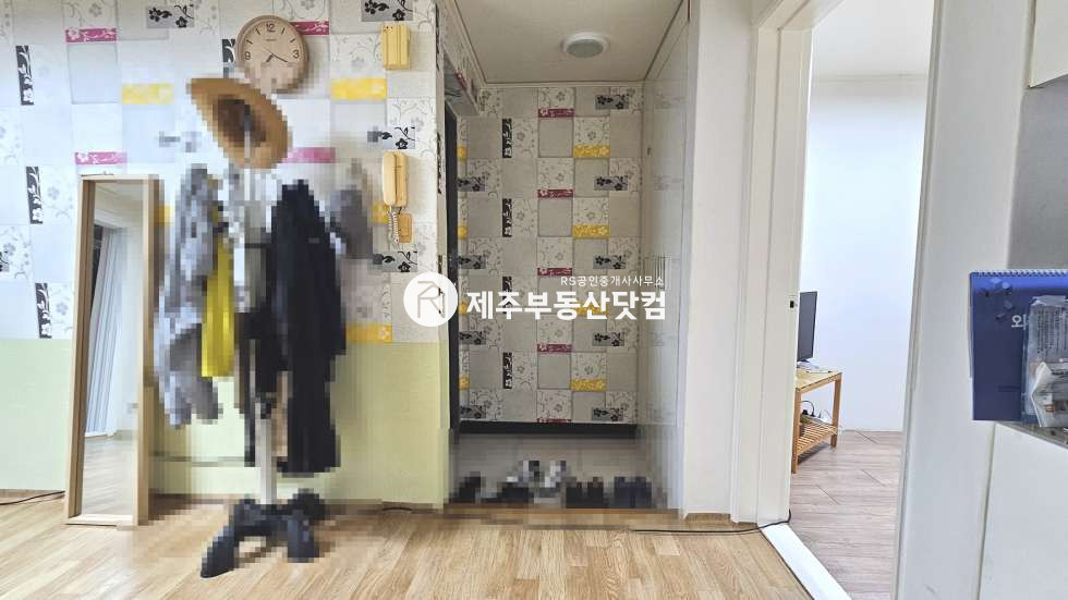 제주 제주시 도남동 70 수선화아파트다동 [도남동] 수선화1차 #급매 #고층 #방3화1 #협의입주 매매 매물번호 13400 사진 4